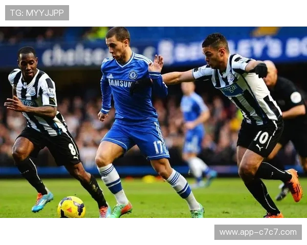 桑德兰战平埃弗顿 升至积分榜第四 延续神奇表现 桑德兰战平埃弗顿 升至积分榜第四 延续神奇表现