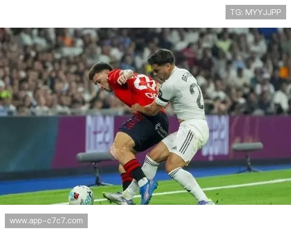 阿隆索的442革新:姆巴佩缺阵激活全新进攻体系 阿隆索的442革新:姆巴佩缺阵激活全新进攻体系